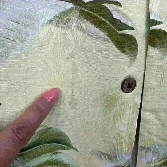 Tommy Bahama floral Hawaiian mens shirt sz L MC2 - Picture 5 of 9